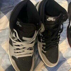 Air Jordan 1 shadow color way